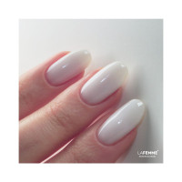 La Femme, Молочно-белый топ без липкого слоя UV&LED 8 г - M001