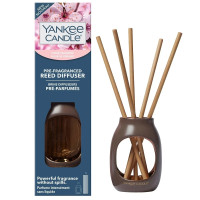 Yankee Candle, Pre-Fragranced reed kit Metallic Cherry Blossom 226g