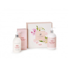 Acca Kappa,  Sakura Tokyo Gift set: shower gel 500ml + body lotion 300ml